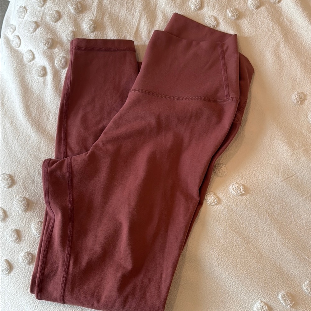Trendy Maroon Leggings